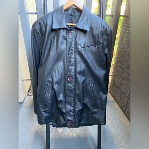 Vintage Hugo Boss Black Leather Bomber Jacket The jacket has cushions
